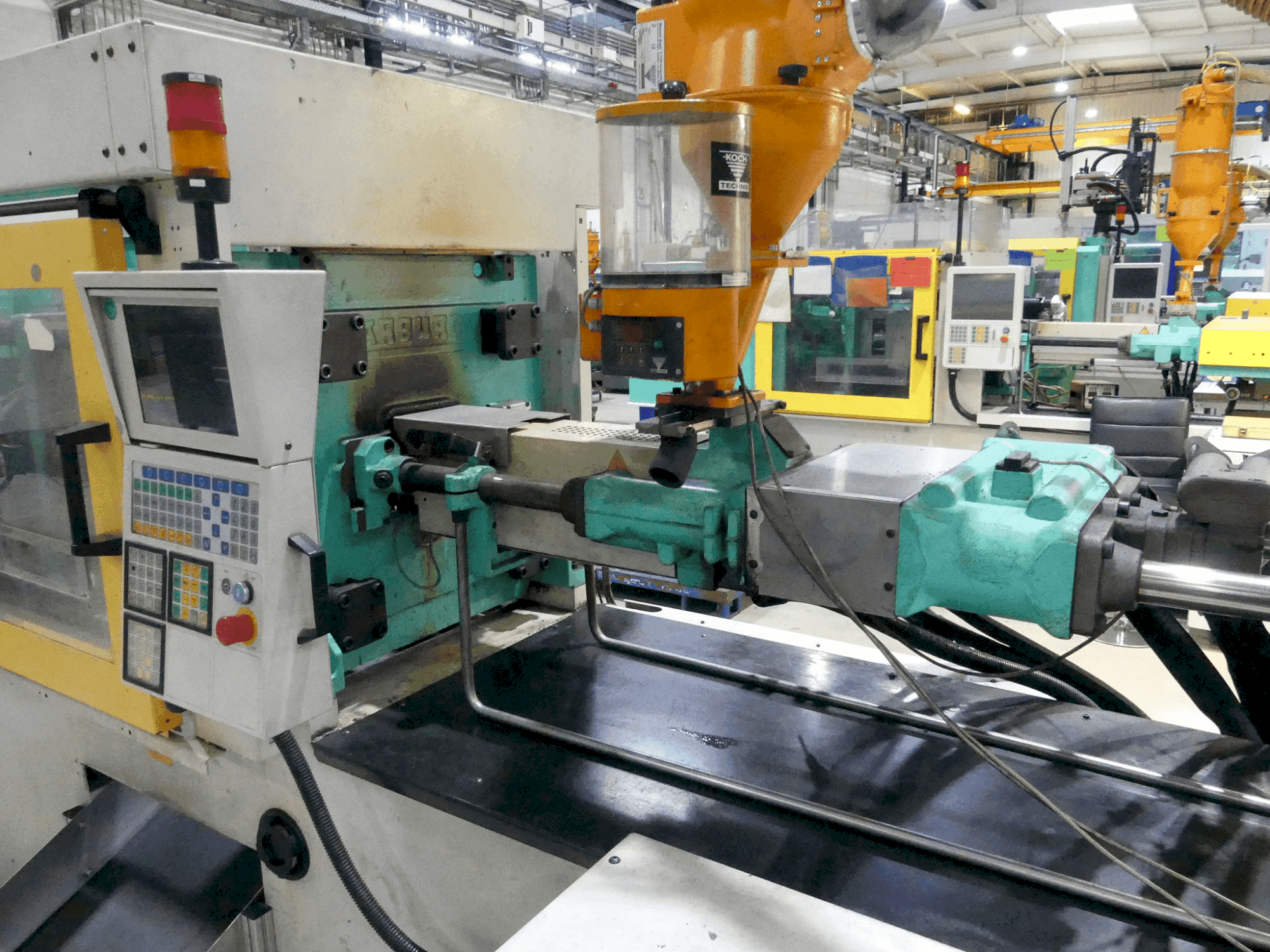 Vista Frontal  da Arburg 420C-1000-250  máquina