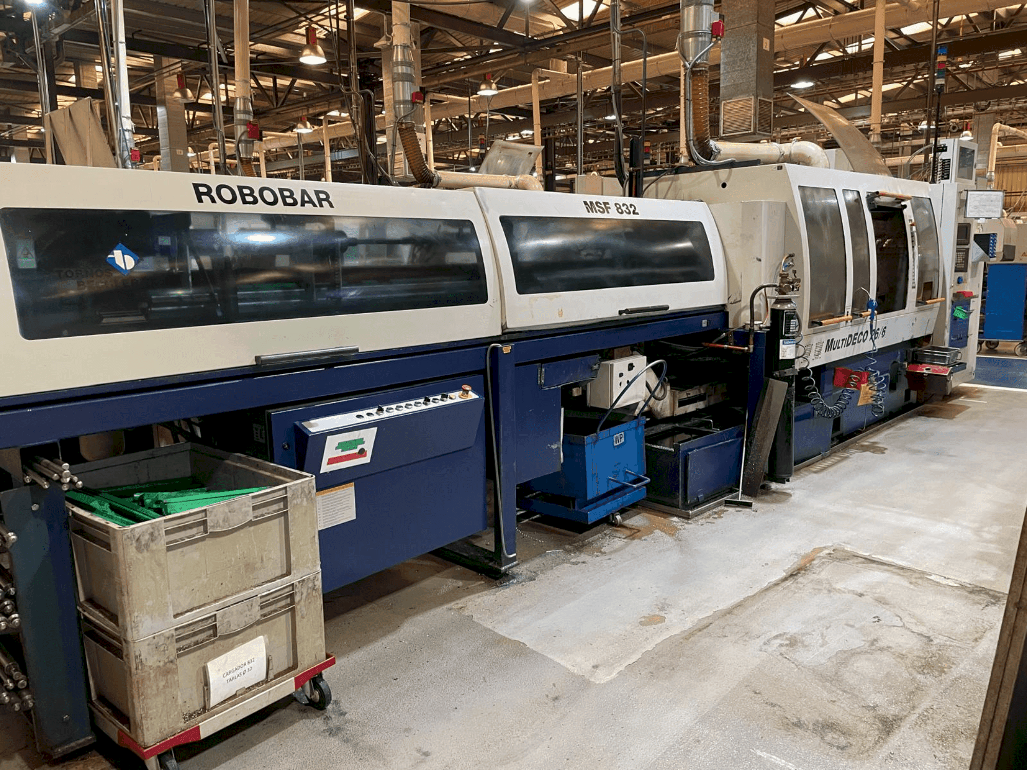 Vista Frontal  da Tornos-Bechler MultiDeco 26-6  máquina