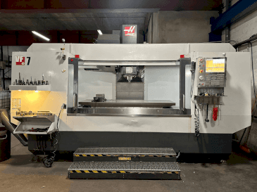 Vista Frontal  da HAAS VF-7/40  máquina