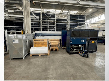 Vista Frontal  da TRUMPF TruLaser 3040  máquina