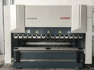 Vista Frontal  da Durma AD-S 30135  máquina
