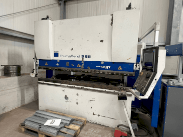 Vista Frontal  da TRUMPF TrumaBend S 85 - 25  máquina