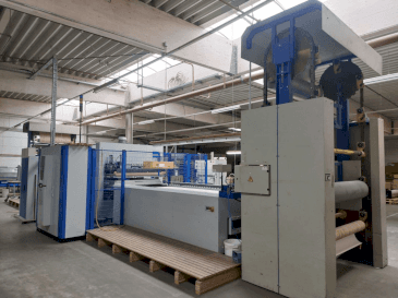 Vista Frontal  da WEMHÖNER Variopress Basic 1000S  máquina