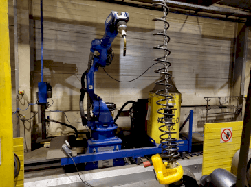 Vista Frontal  da Yaskawa MA2010 Welding Station  máquina