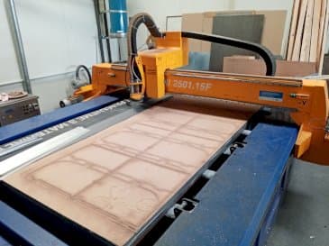 Vista Frontal  da MicroStep MICROMILL 2501.15F  máquina