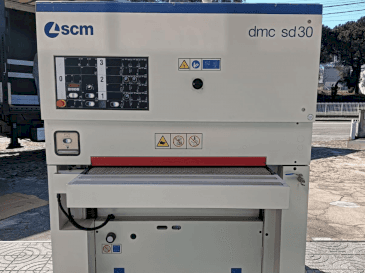 Vista Frontal  da SMCTL DMC SD 30 RCS 110  máquina