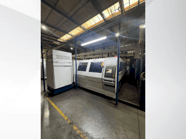 Vista Frontal  da TRUMPF TruLaser 3040  máquina