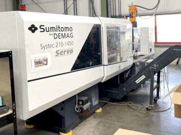 Vista Frontal  da DEMAG System 210-1450  máquina