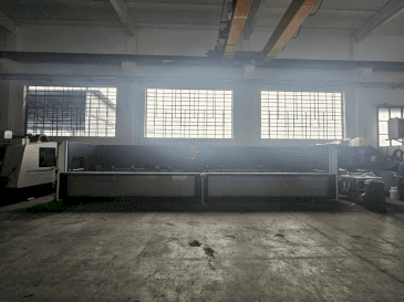 Vista Frontal  da Emmegi COMET X6  máquina