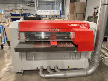Vista Frontal  da GANNOMAT ProTec 571  máquina