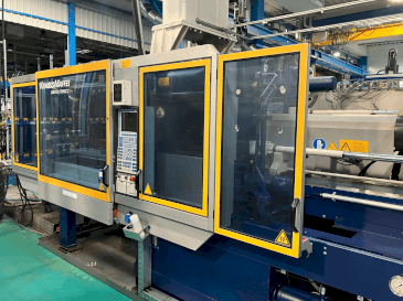 Vista Frontal  da Krauss Maffei 250-1900 C2 (2005)  máquina
