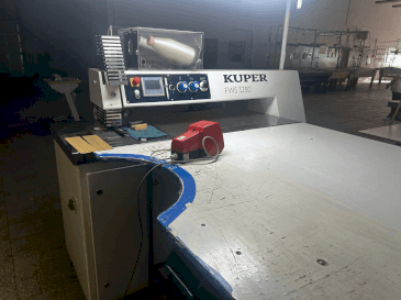 Vista Frontal  da KUPER FWS 1250  máquina