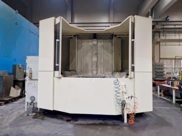 Vista Frontal  da Makino a120nx  máquina