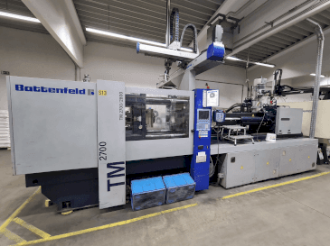 Vista Frontal  da Battenfeld TM 2700/2800  máquina