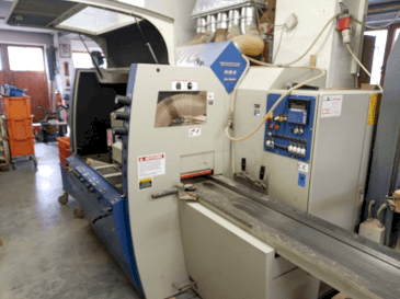 Vista Frontal  da WEINIG / DIMTER Unimat 500  máquina