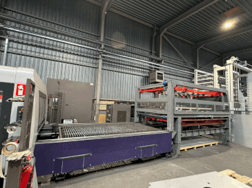 Vista Frontal  da Bystronic ByTrans 3015 Standard  máquina
