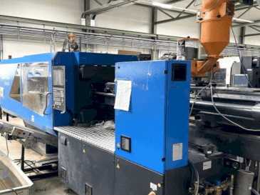 Vista Frontal  da DEMAG Systec 210/580-840 (2019)  máquina