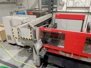 Vista Frontal da Bystronic ByStar 4020 with ByLaser 4400 máquina