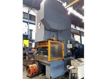 Vista Frontal  da Sangiacomo T.450 RCE  máquina