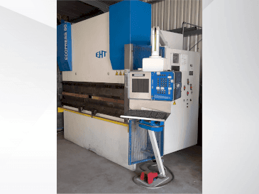 Vista Frontal  da EHT Ecopress 80  máquina