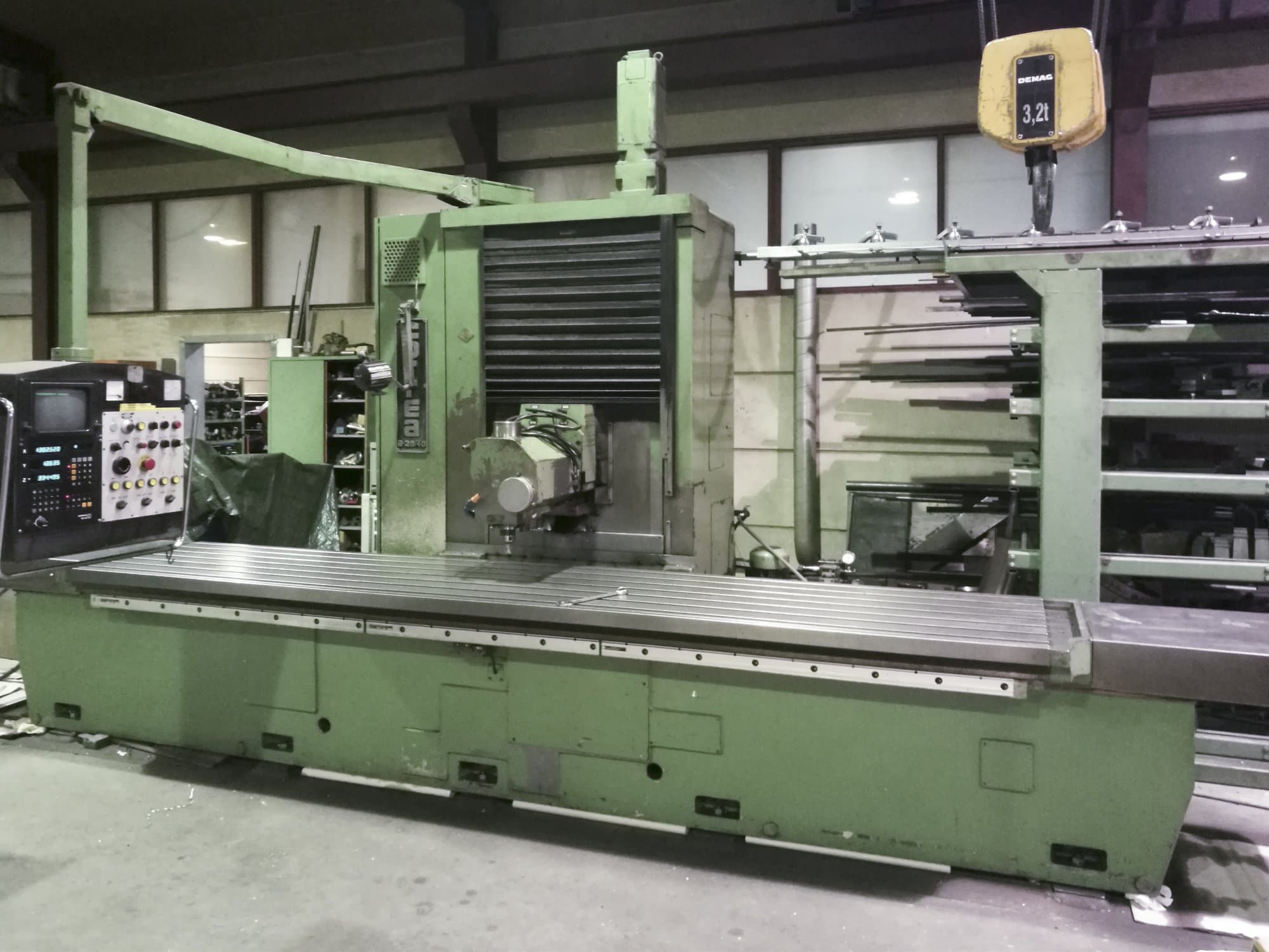 Vista Direita  da Correa A-20/40  máquina