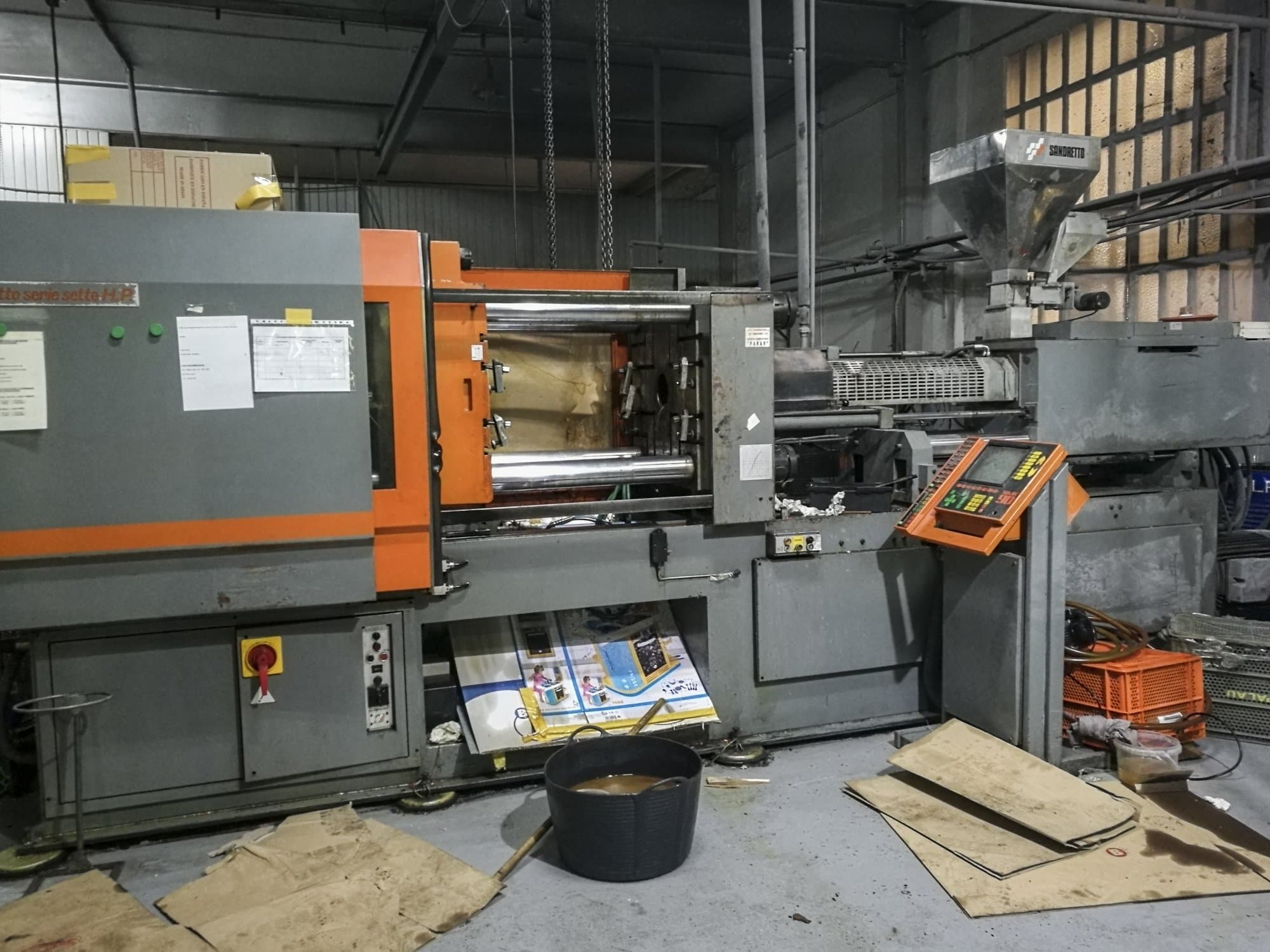 Vista Frontal  da SANDRETTO S.7.250  máquina