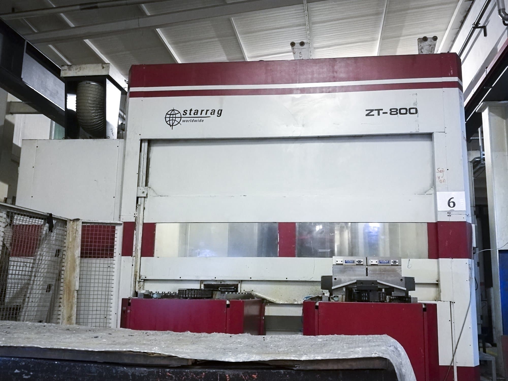 Vista Frontal  da Starrag ZT 800/130  máquina