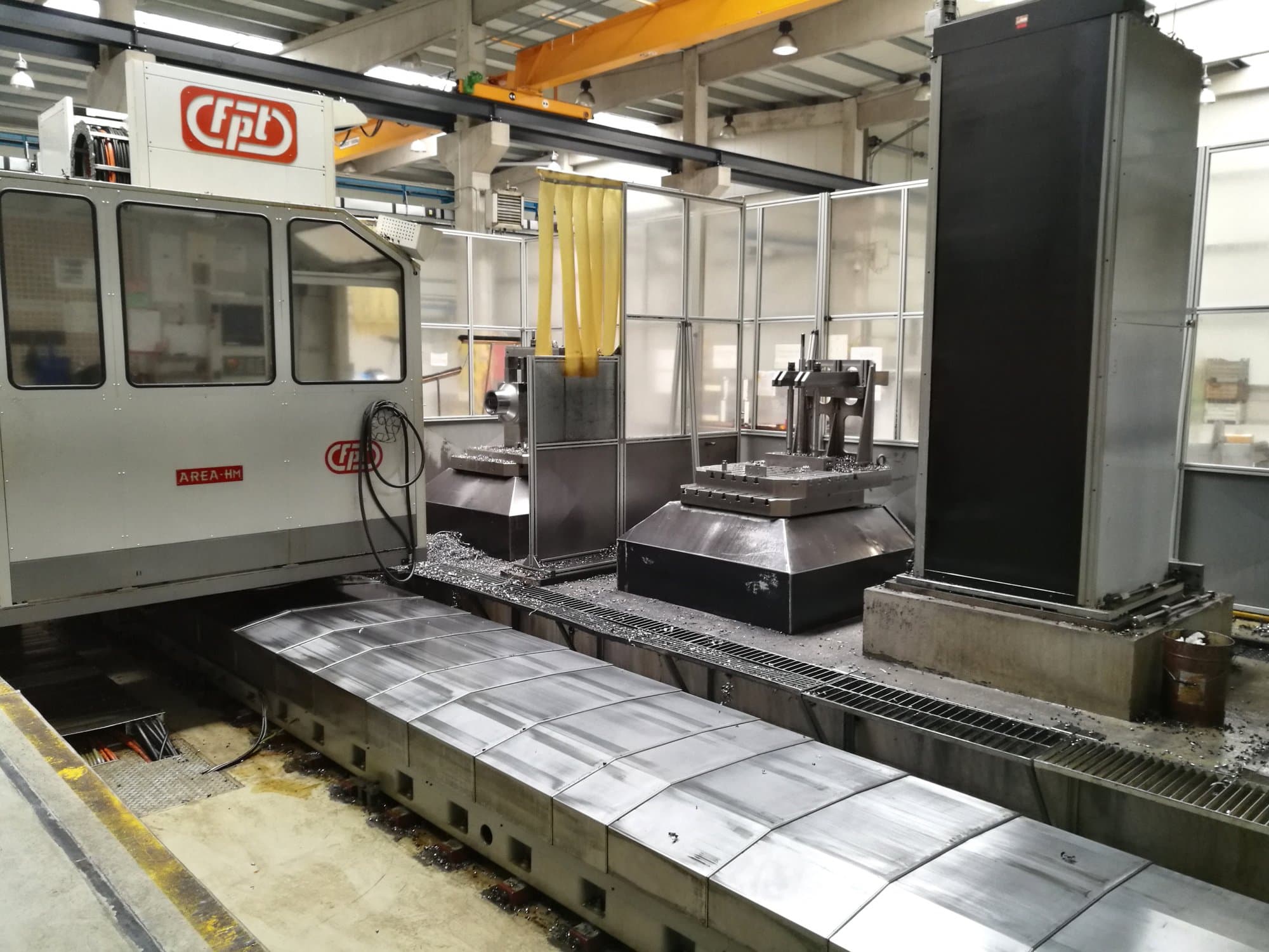 Vista Esquerda  da FPT AREA M  máquina