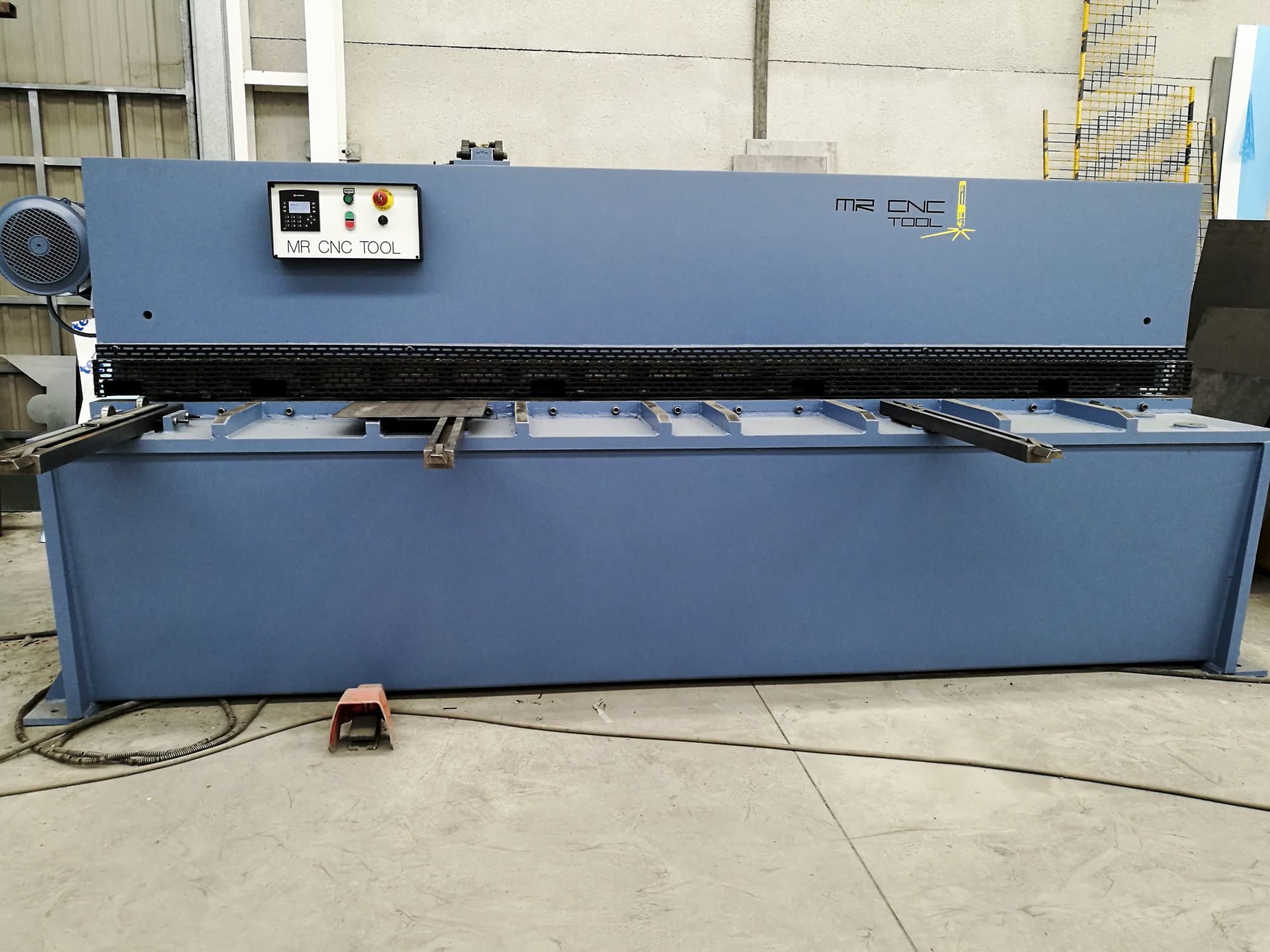 Vista Frontal  da Loire Safe CHP-6/31  máquina