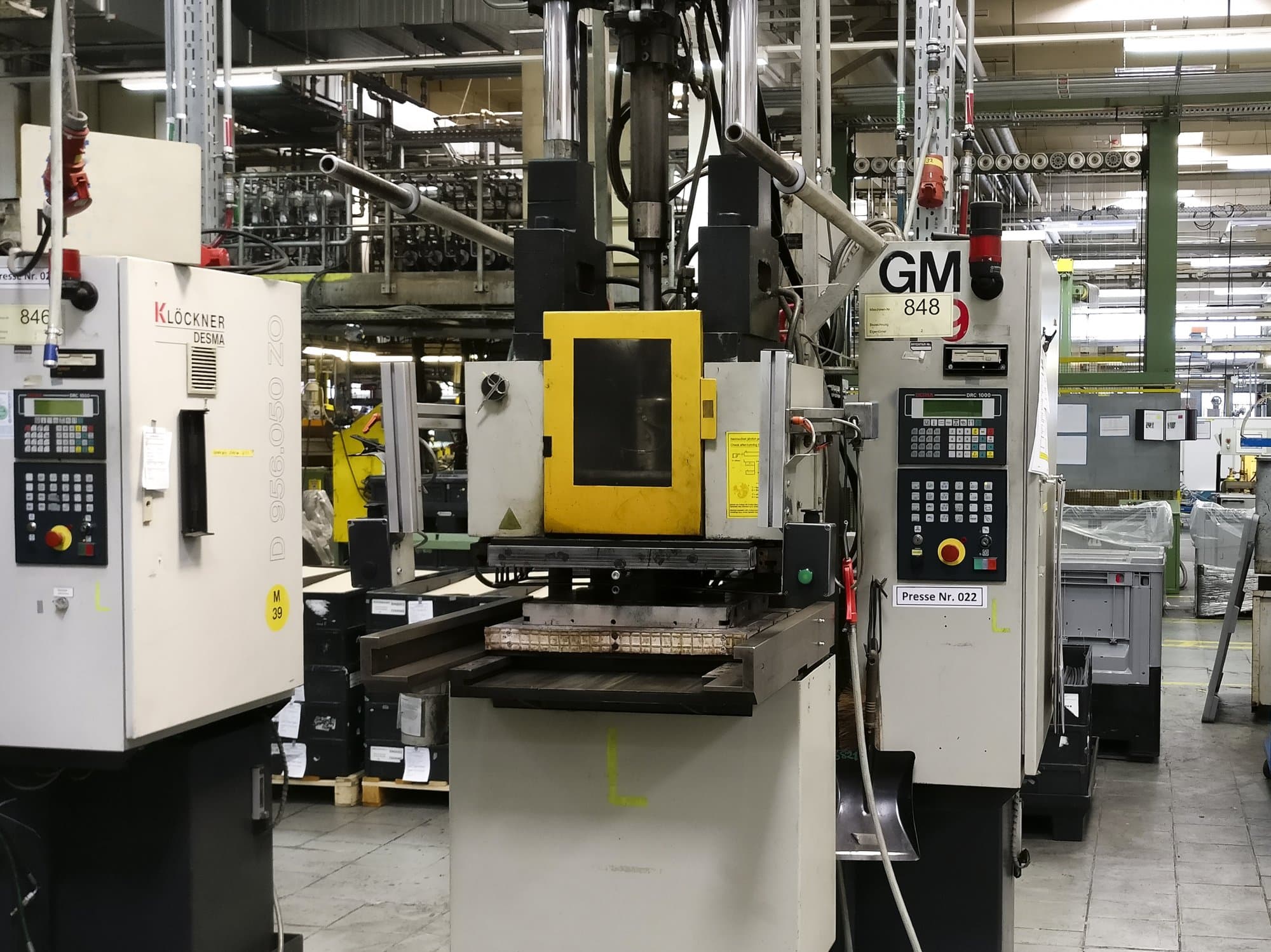 Vista Frontal  da Kloeckner Desma 956.050  máquina