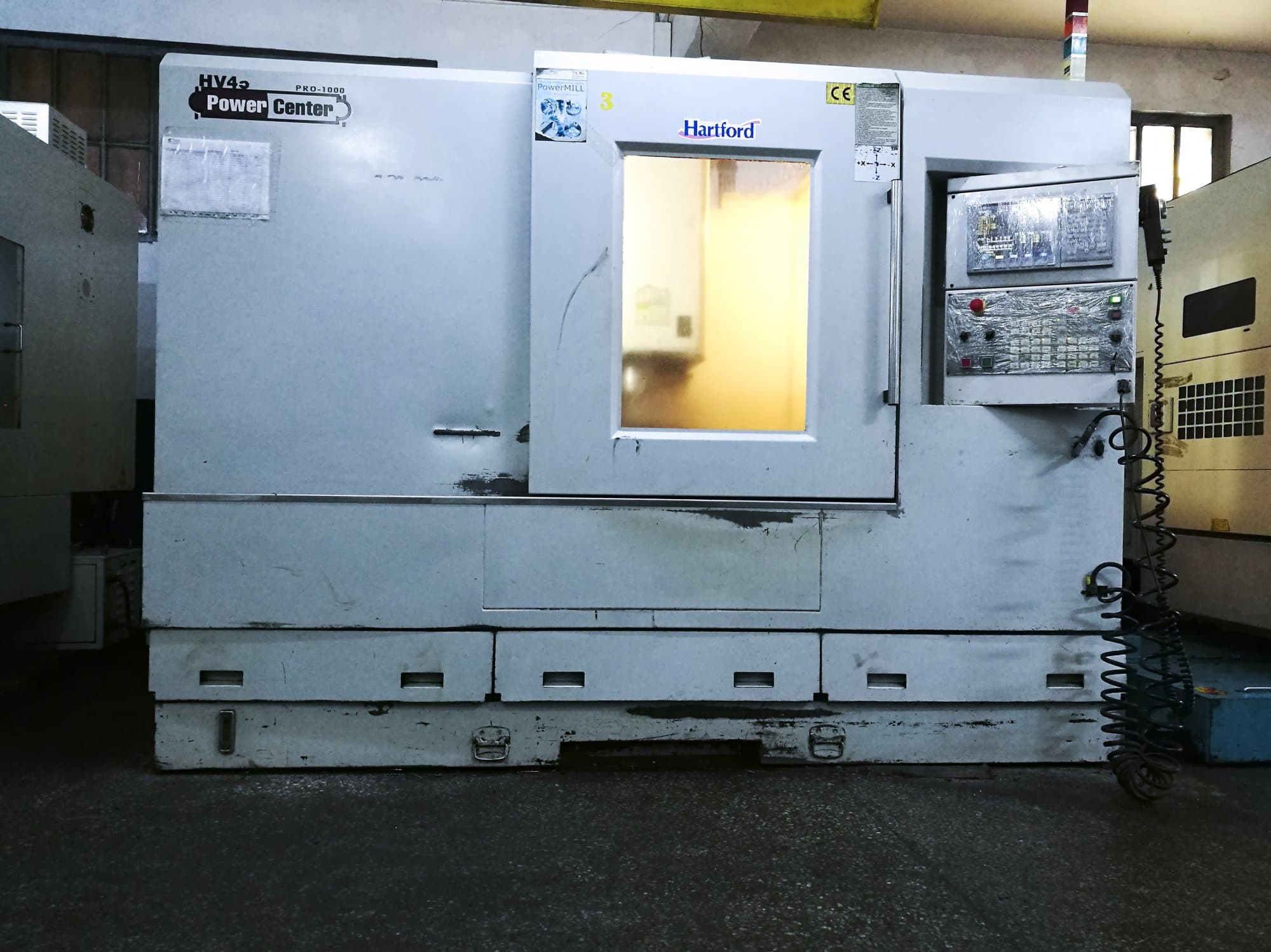 Espaço de trabalho  da Hartford PRO1000S  máquina