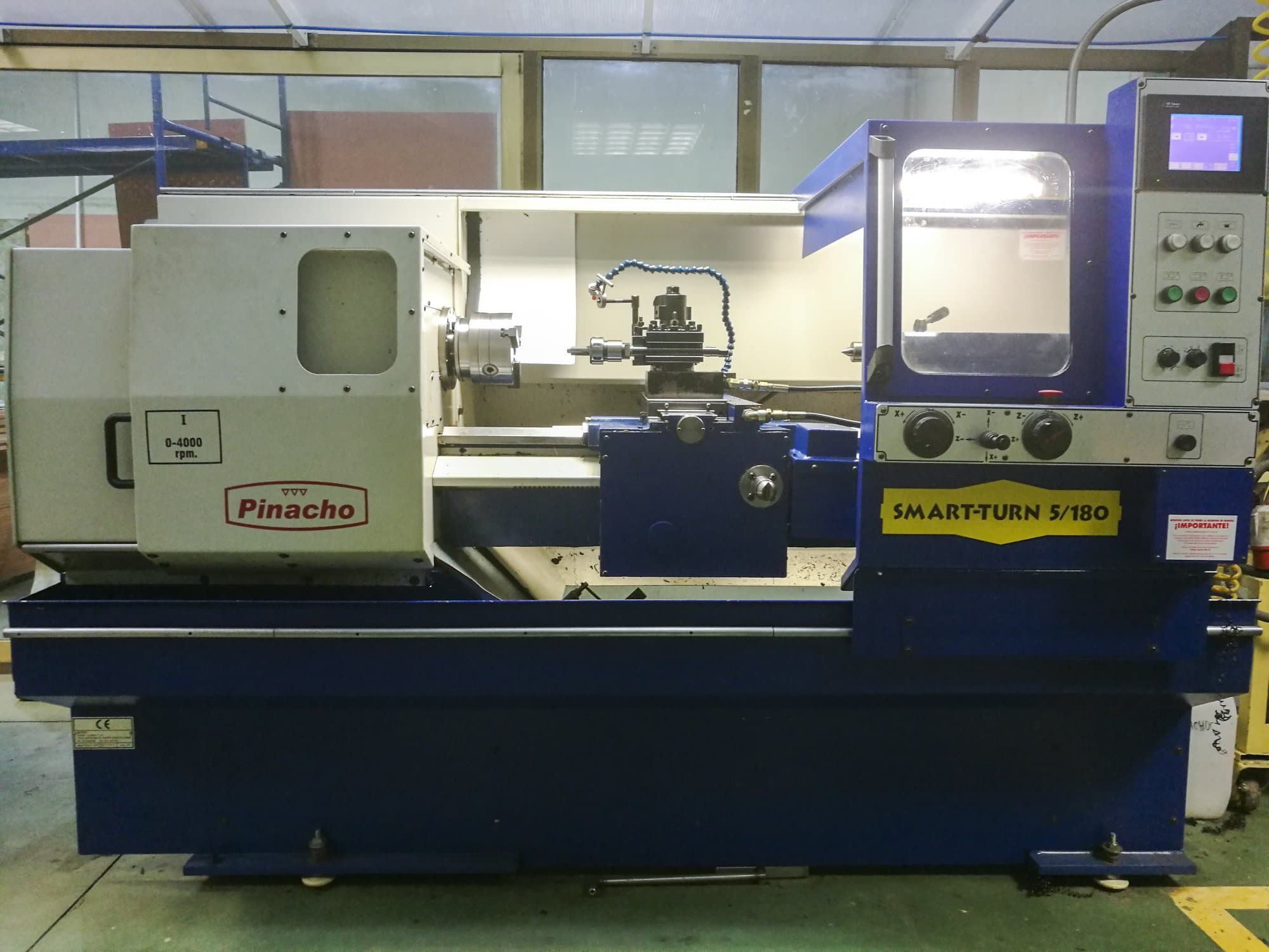 Vista Frontal  da Pinacho Smart-Turn 5/180  máquina