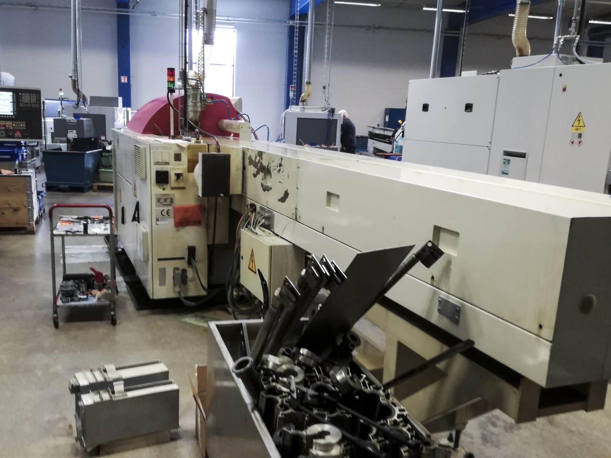 Vista Direita  da Gildemeister MF Sprint 65  máquina