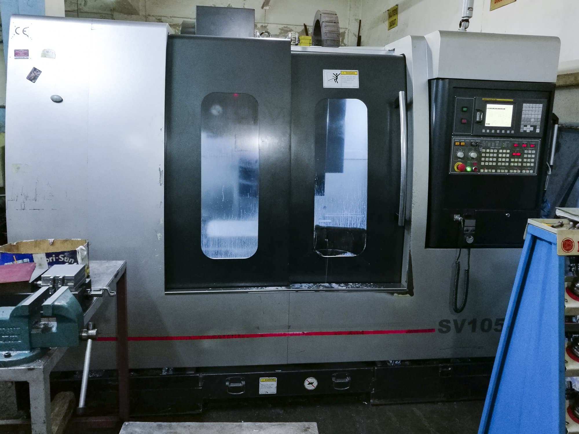 Vista Frontal  da Pinnacle SV105  máquina