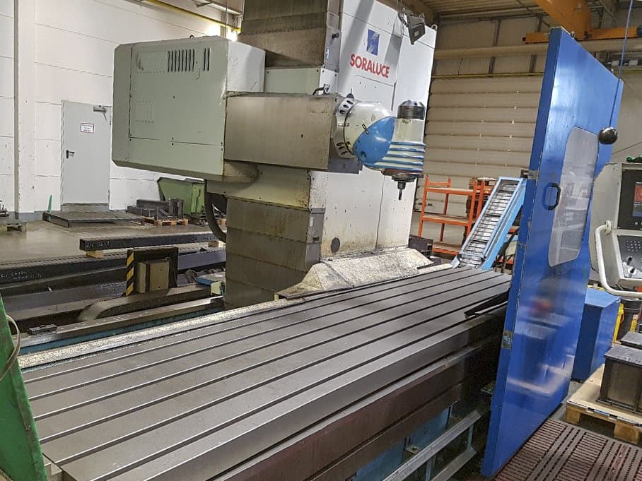 Vista Esquerda  da Soraluce SL-4000  máquina