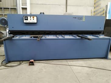 Vista Frontal  da Loire Safe CHP-6/31  máquina