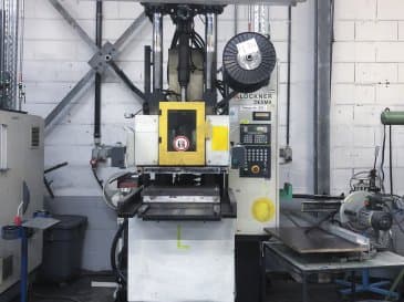 Vista Frontal  da Kloeckner Desma 956.050 ZO  máquina