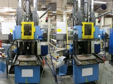 Vista Frontal  da Kloeckner Desma 956.050  máquina