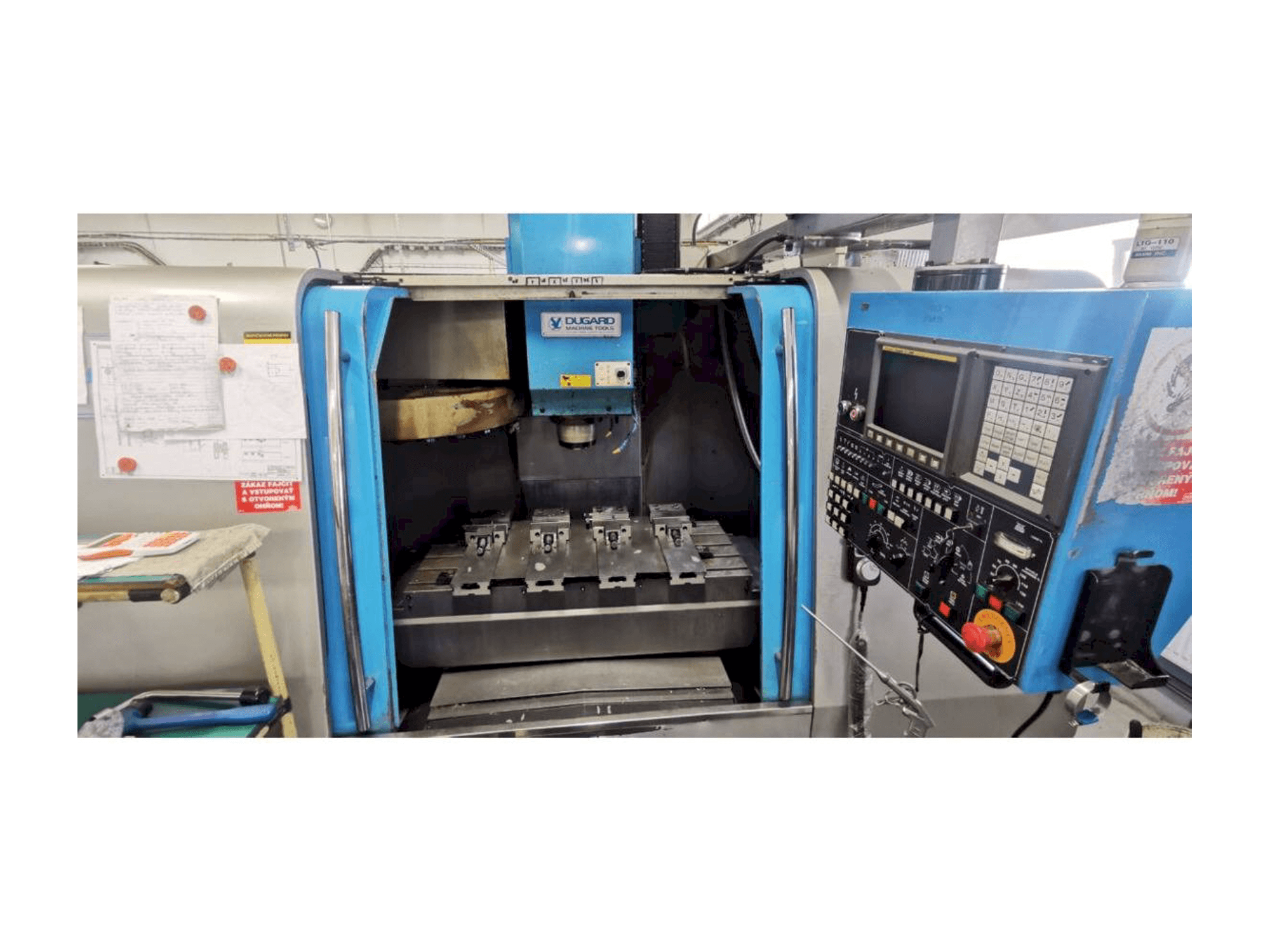 Vista Frontal da Dugard EAGLE 1000 VMC-L máquina