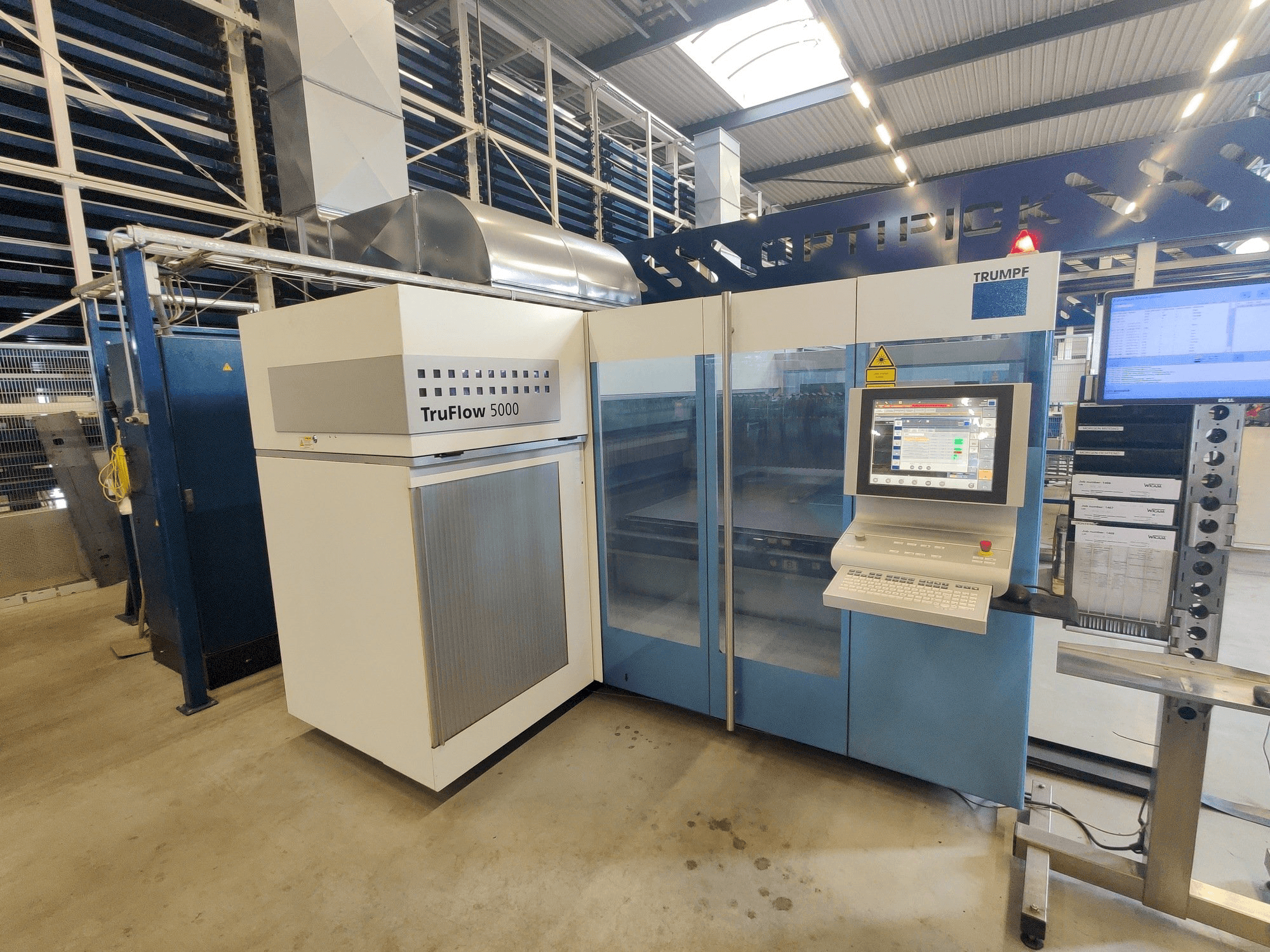 Vista Frontal da Trumpf TruLaser 3030 máquina