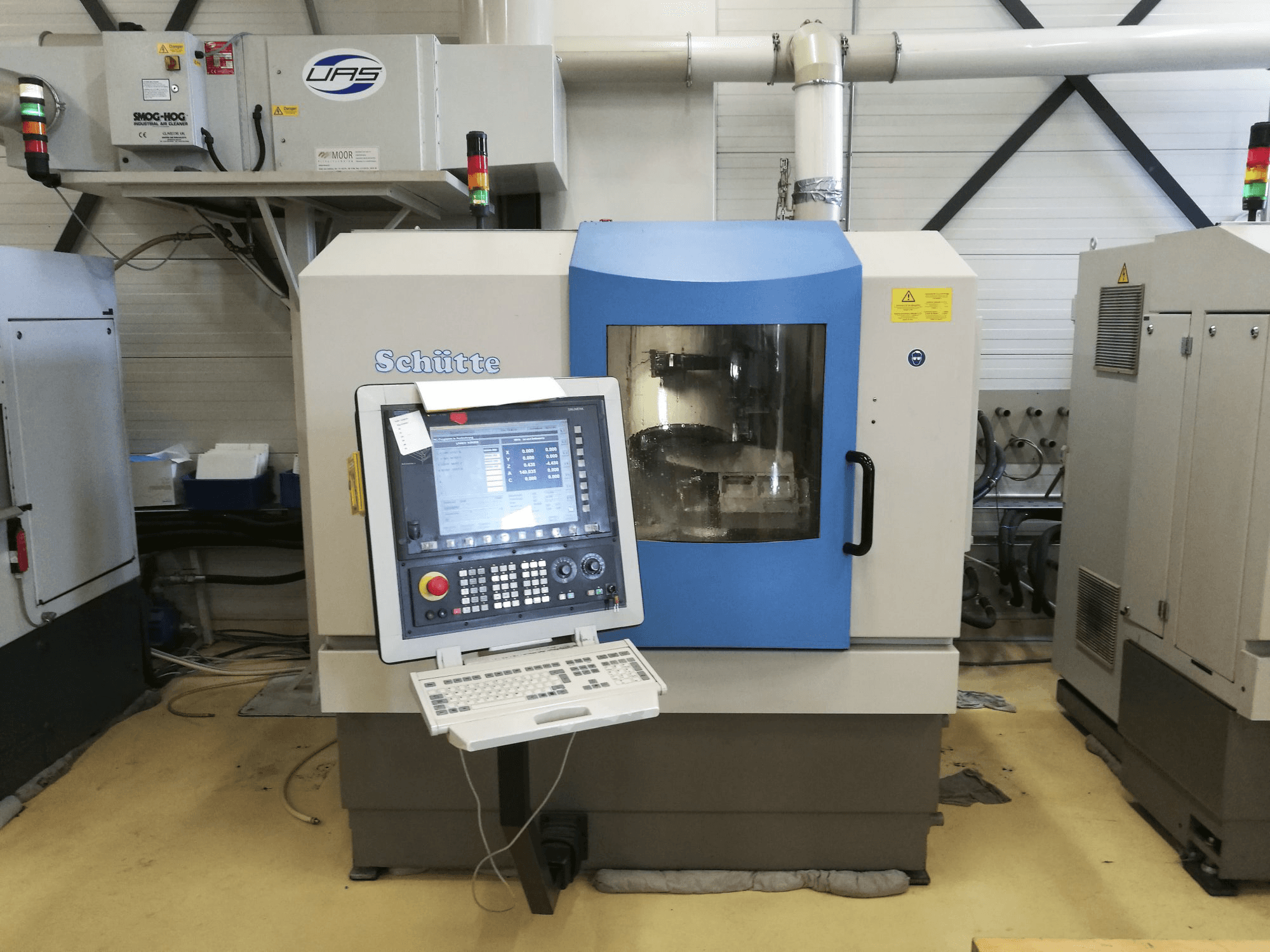 Vista Frontal da Schuette WU305L máquina