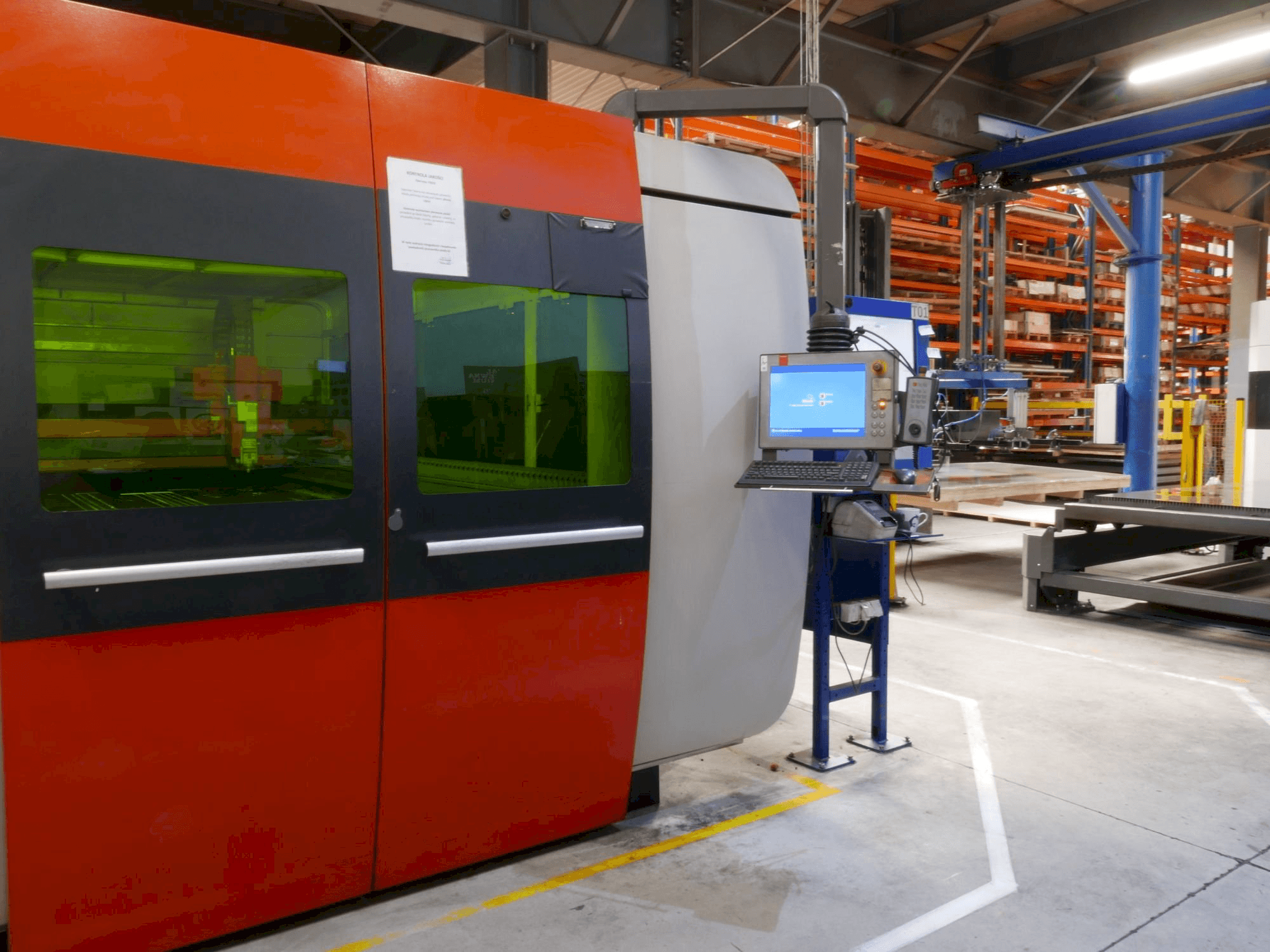 Vista Frontal da Bystronic BySprint Fiber 3015 máquina