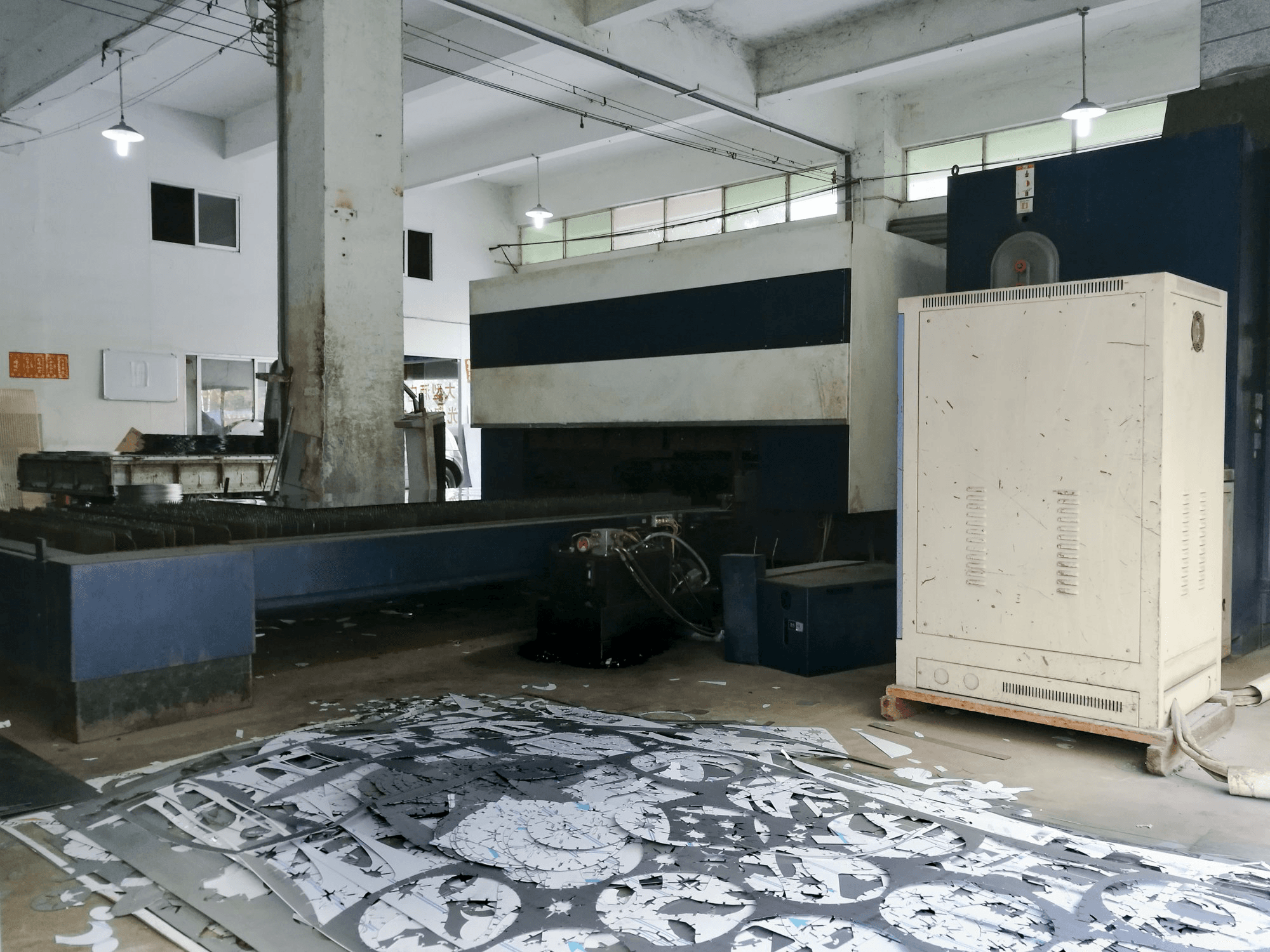 Vista Direita da Trumpf TruLaser 3030 máquina