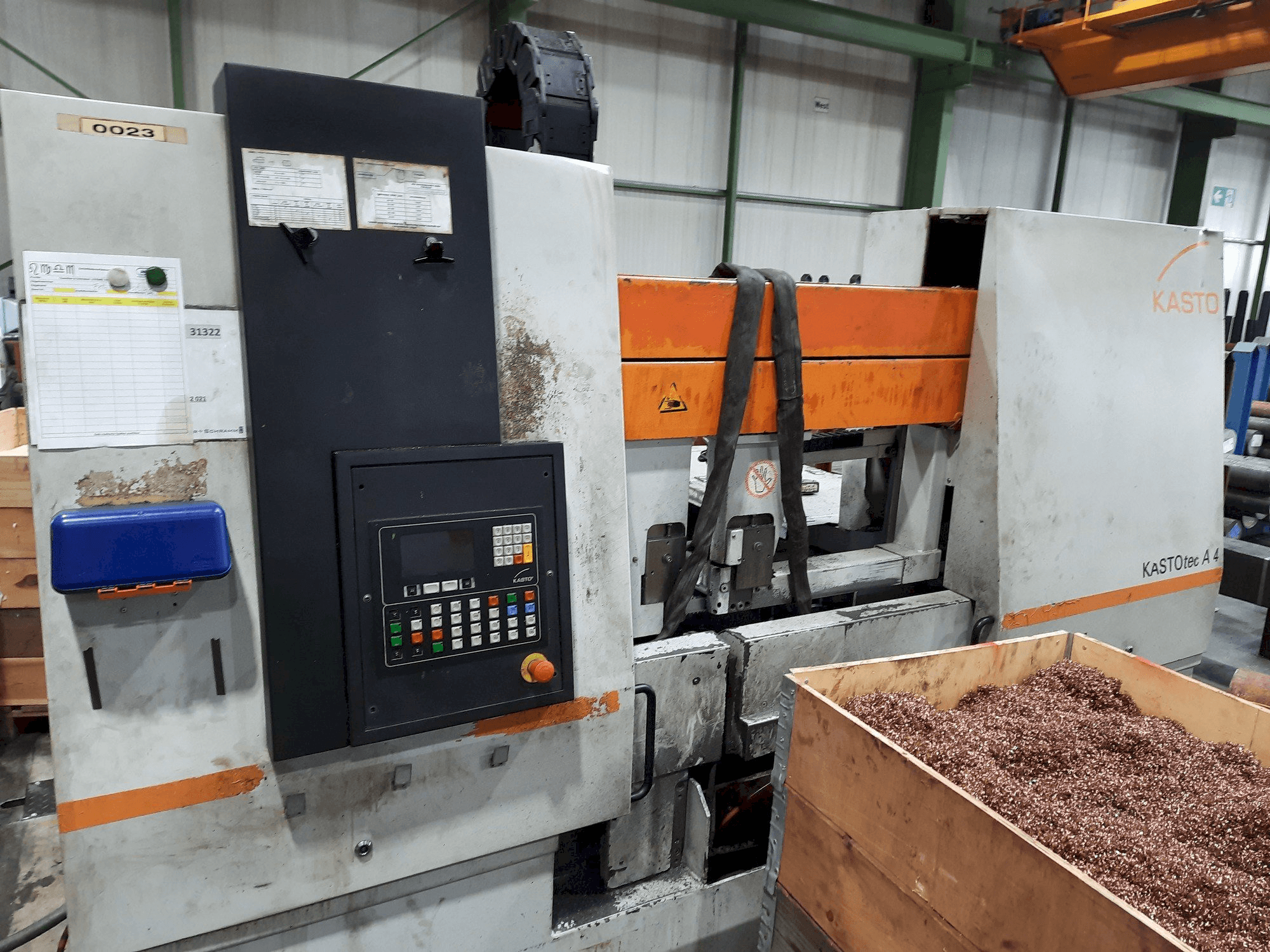 Vista Frontal da KASTO tec A 4 máquina