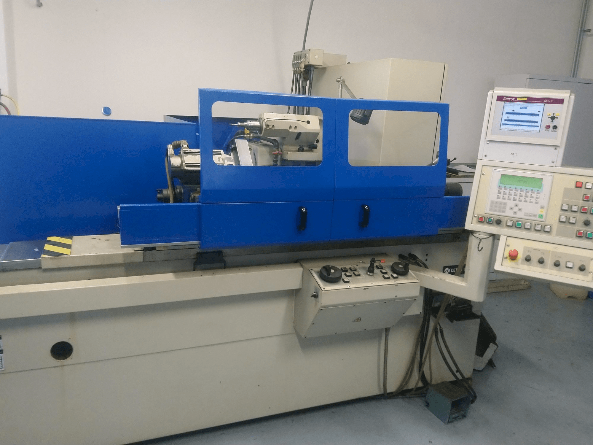 Vista Frontal da Cetos BUA 25A/750 máquina