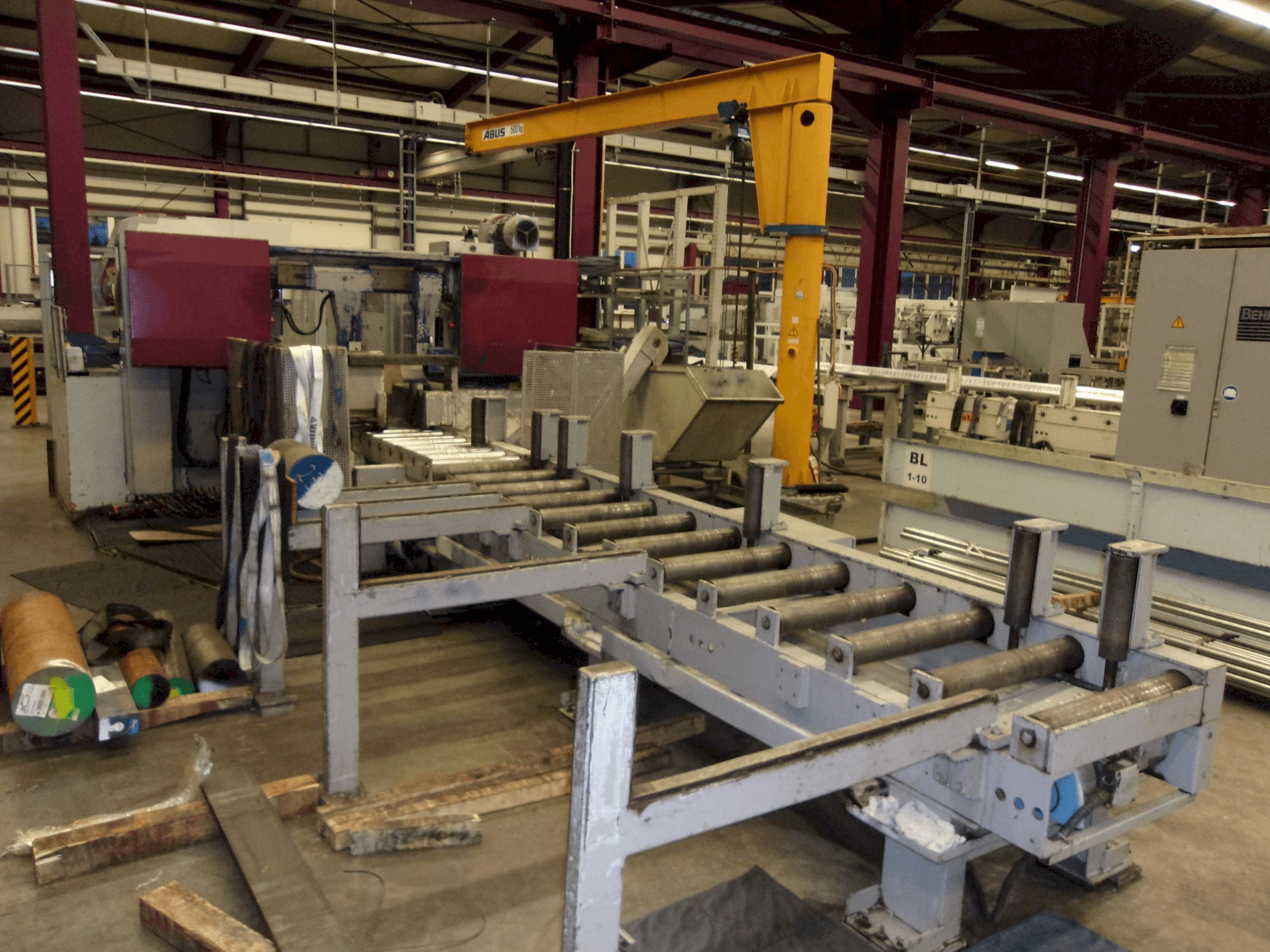 Vista Frontal da KASTO HBA420 AU máquina