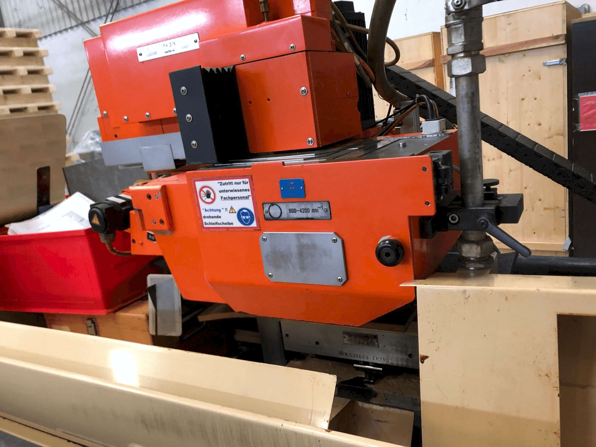 Vista Frontal da JUNG JF 525 N máquina