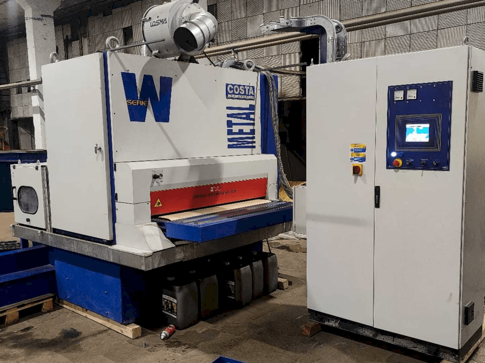 Vista Frontal da Costa WD CV 1300 máquina