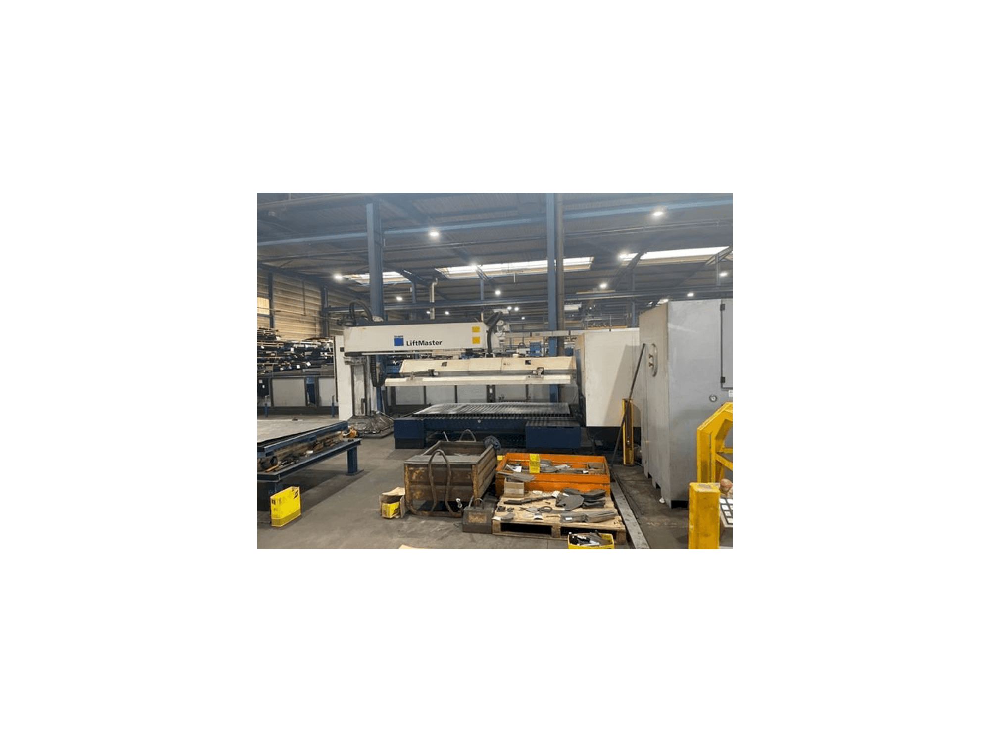 Vista Frontal da Trumpf Trulaser 3030 máquina