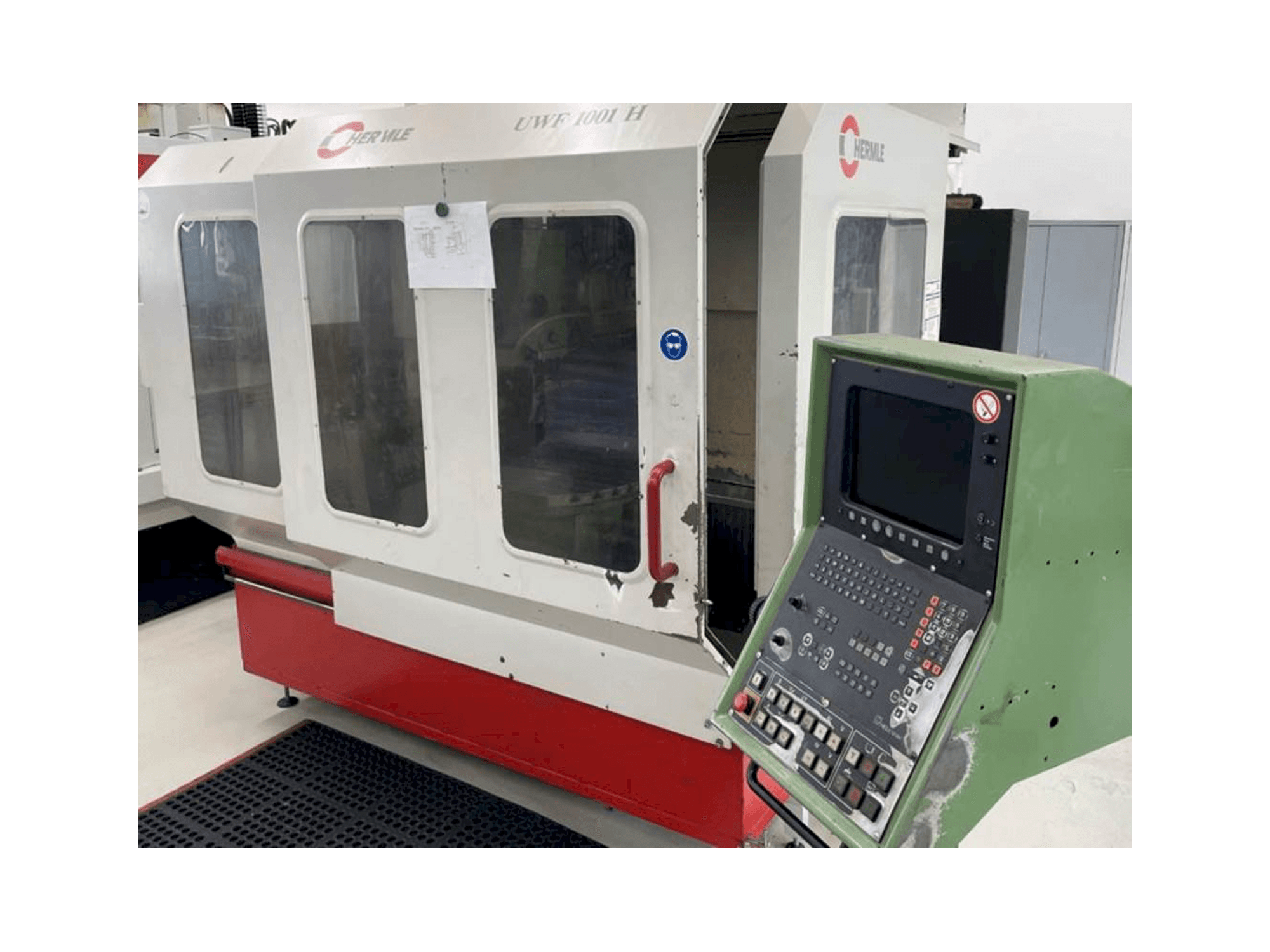 Vista Frontal da HERMLE UWF1001 máquina